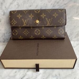 Louis Vuitton Sarah Wallet